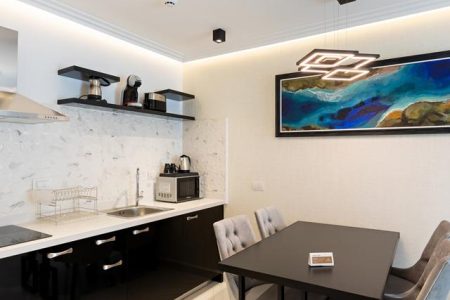 Lazar Lux & Beach Walk Apartment Suites