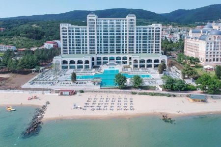 Secrets Sunny Beach Resort & Spa